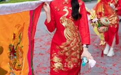 男人咬奶边做好爽动态图